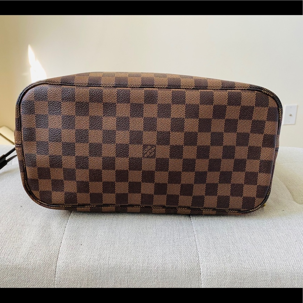 Louis Vuitton Damier Ebene Neverfull - Picture 3 of 16
